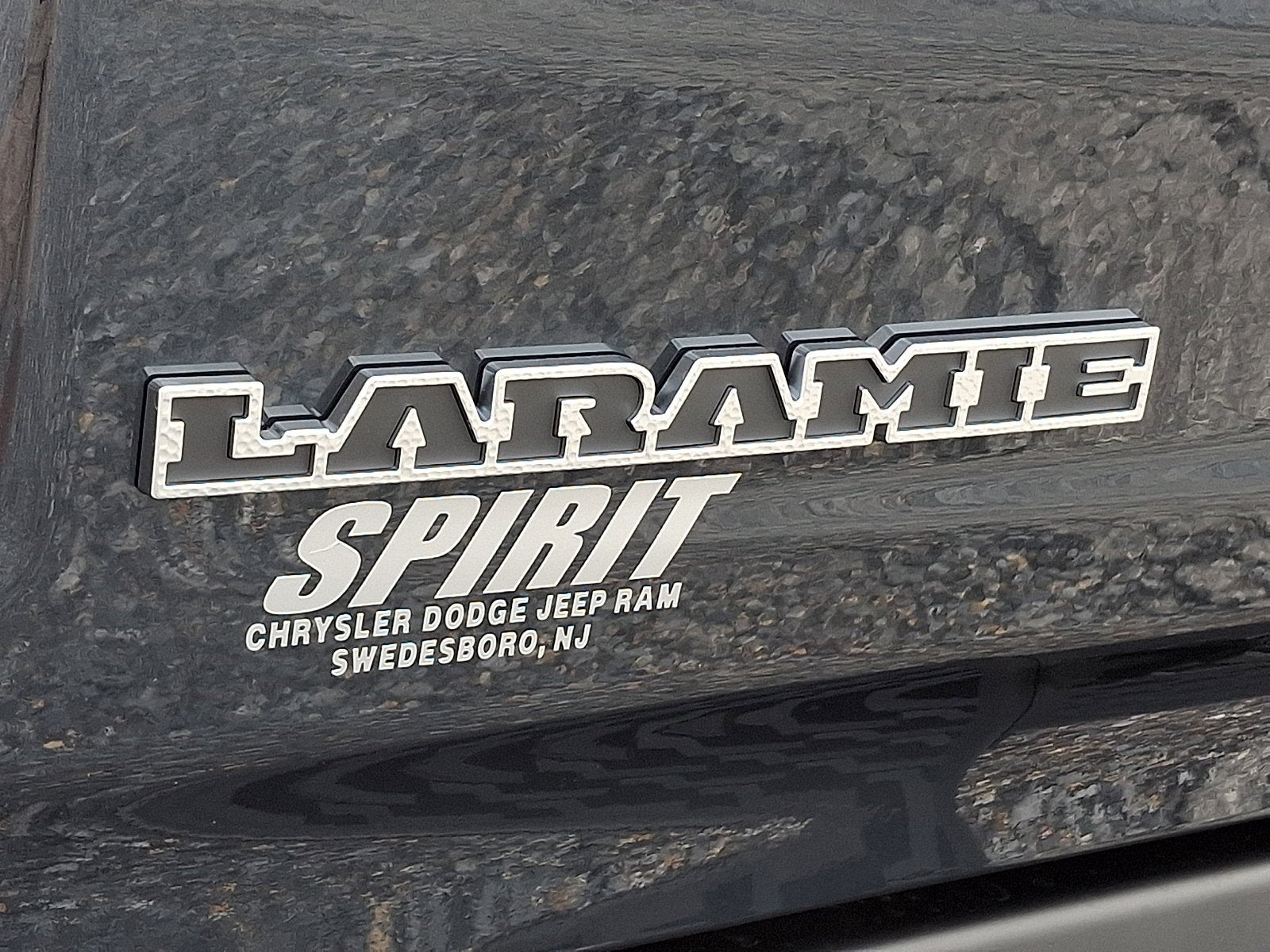 2027 RAM 1500 RAM 1500 LARAMIE CREW CAB 4X4 5'7' BOX