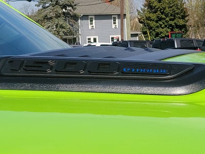 2024 RAM 1500 Laramie Crew Cab 4x4 5'7' Box