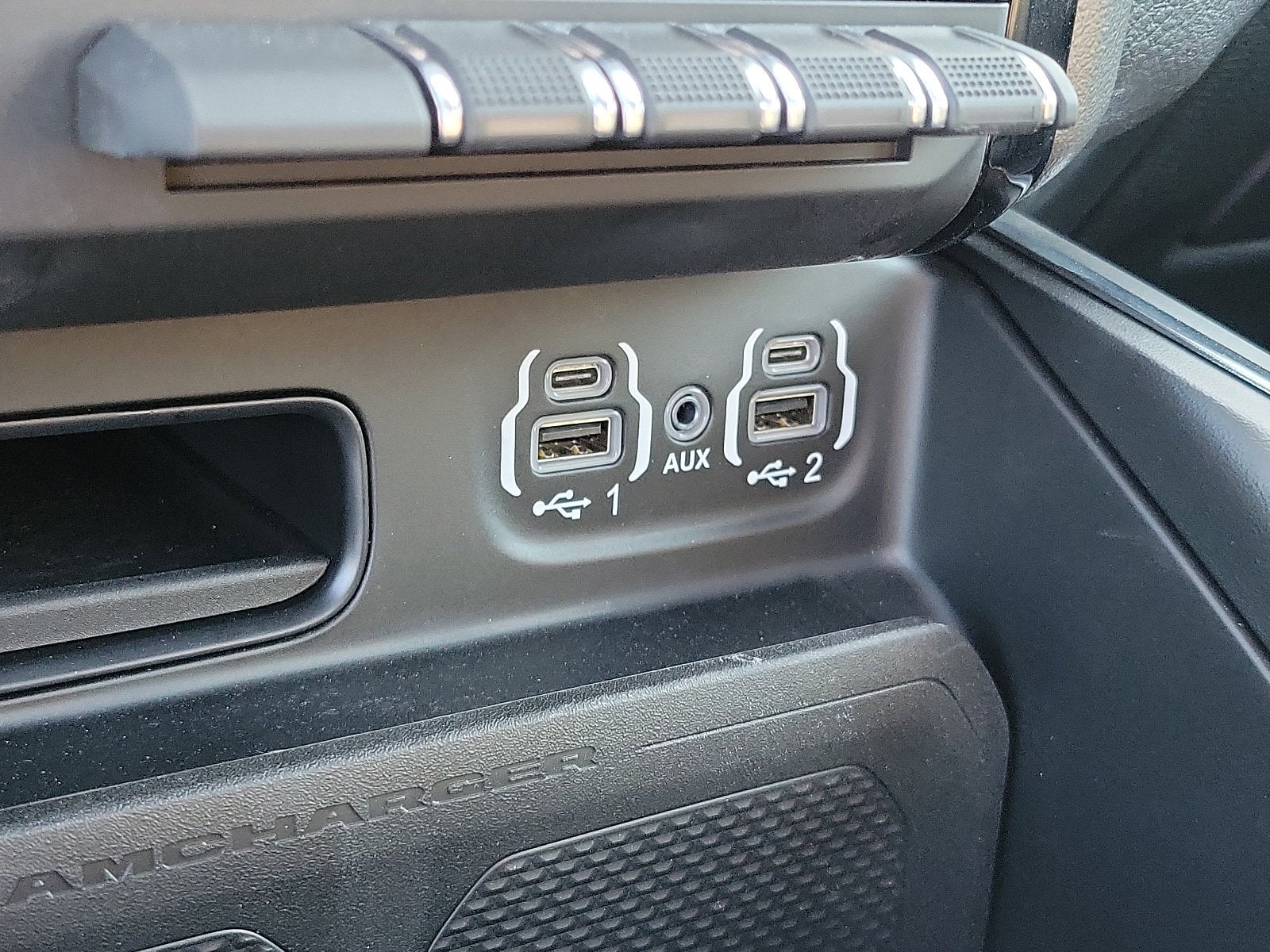 2024 RAM 1500 Laramie Crew Cab 4x4 5'7' Box