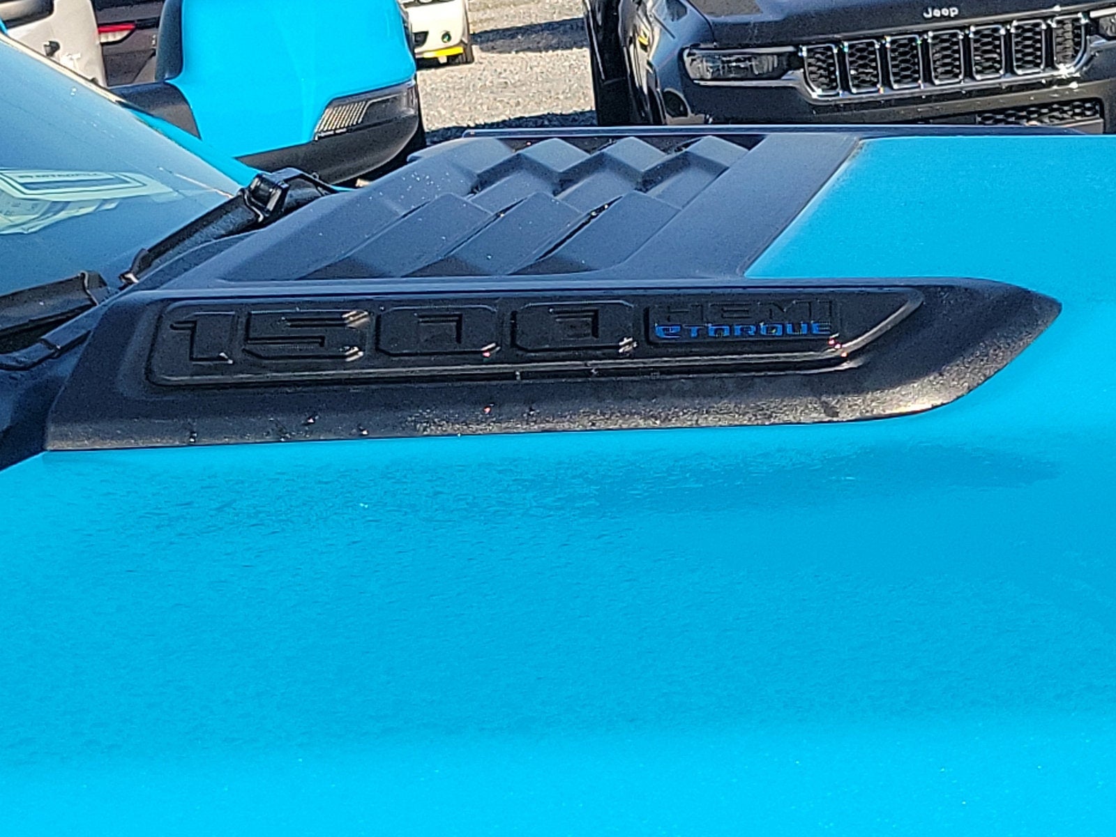 2024 RAM 1500 Laramie Crew Cab 4x4 5'7' Box