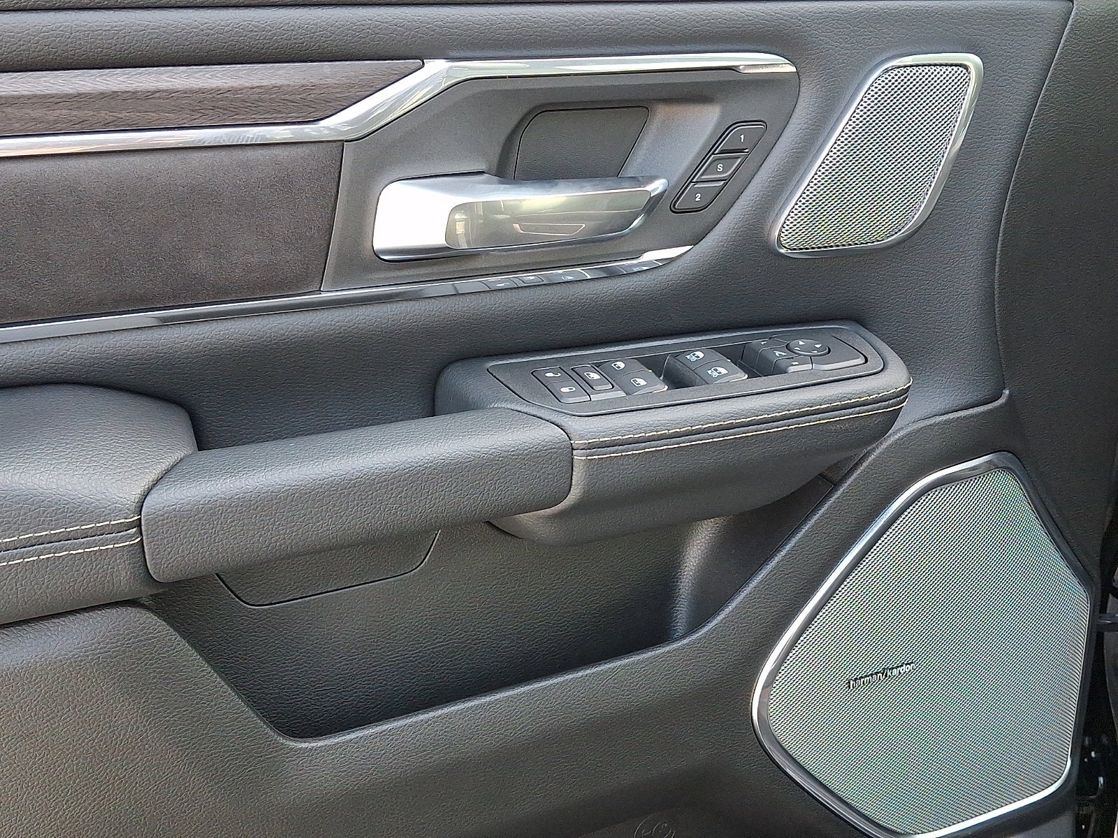 2027 RAM 1500 RAM 1500 LARAMIE CREW CAB 4X4 5'7' BOX