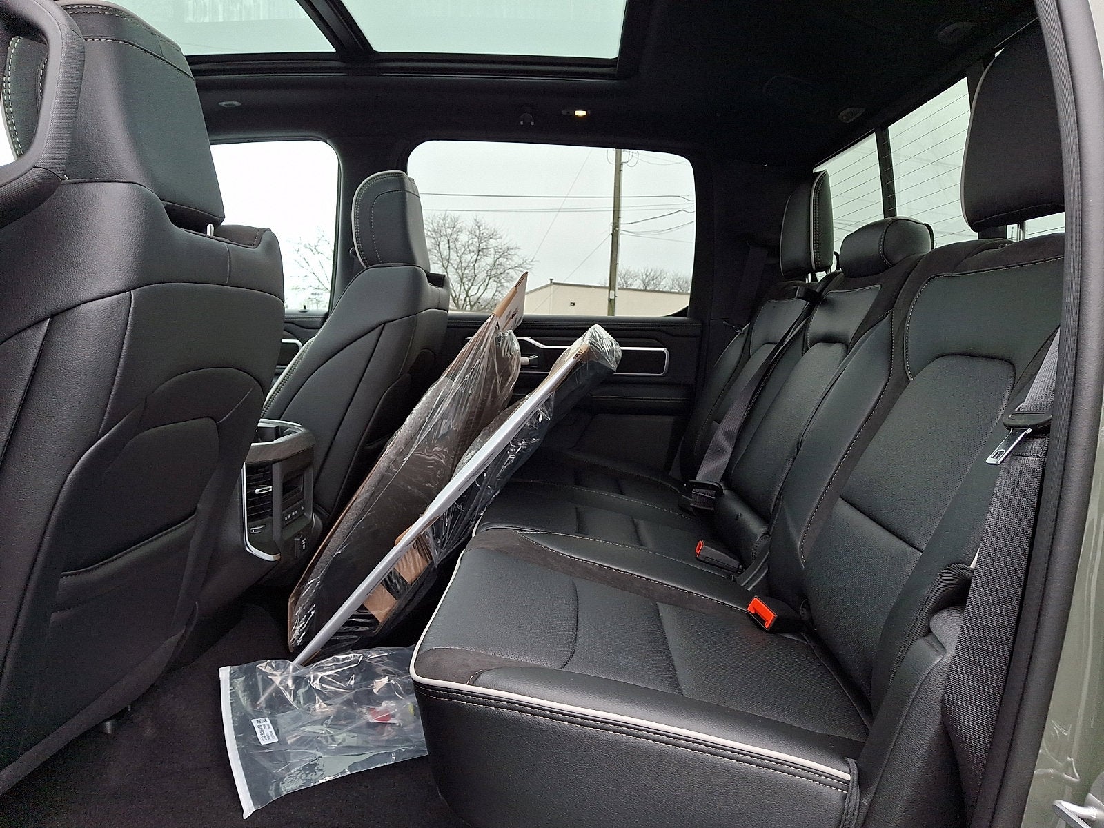 2026 RAM 1500 RAM 1500 LARAMIE CREW CAB 4X4 5'7' BOX