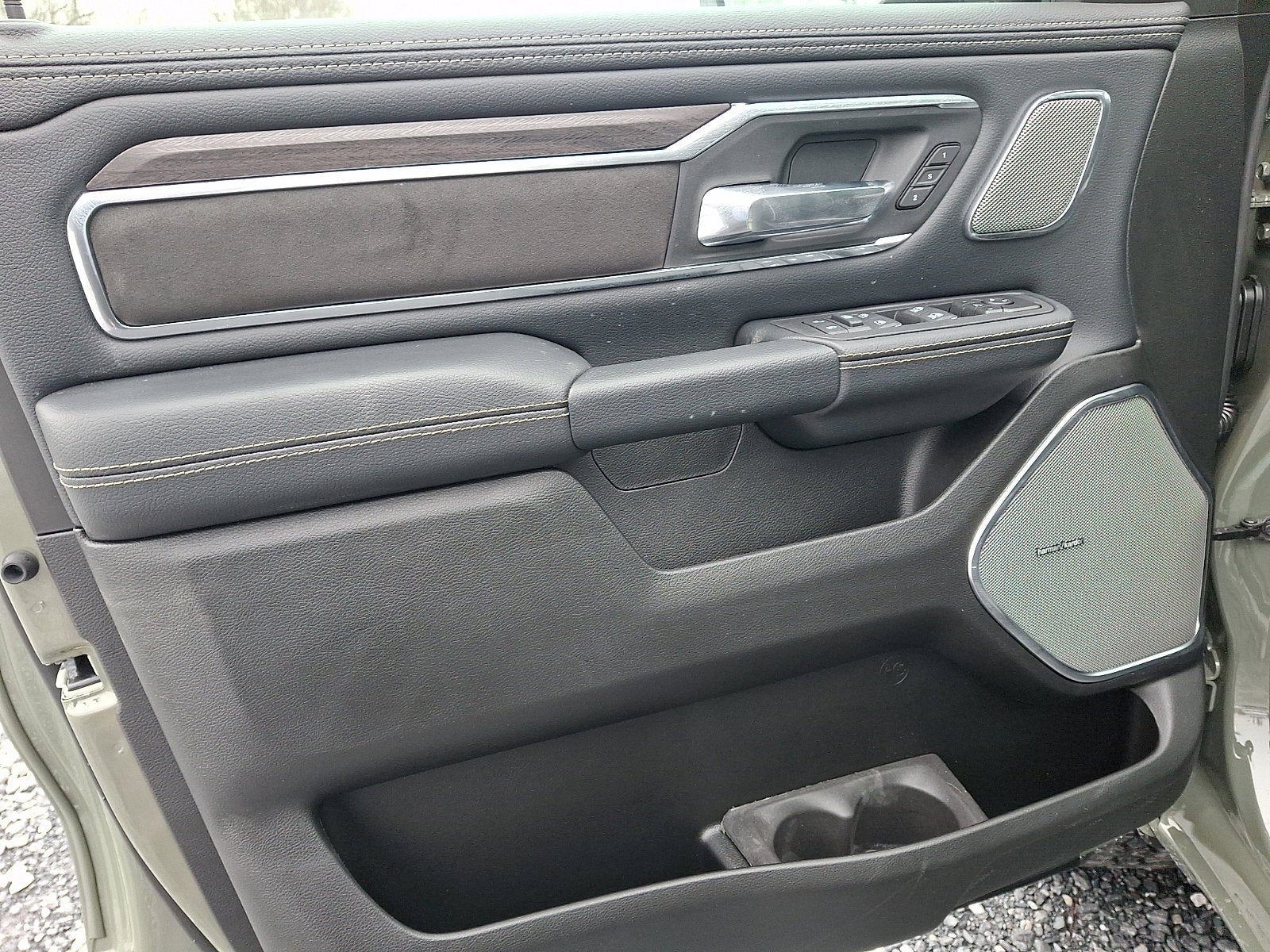 2026 RAM 1500 RAM 1500 LARAMIE CREW CAB 4X4 5'7' BOX