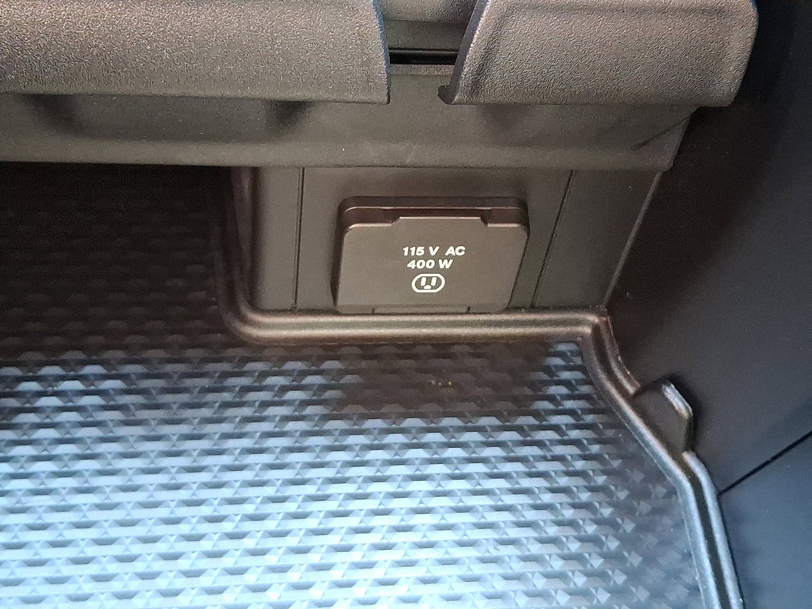 2023 RAM 1500 Rebel Crew Cab 4x4 5'7' Box