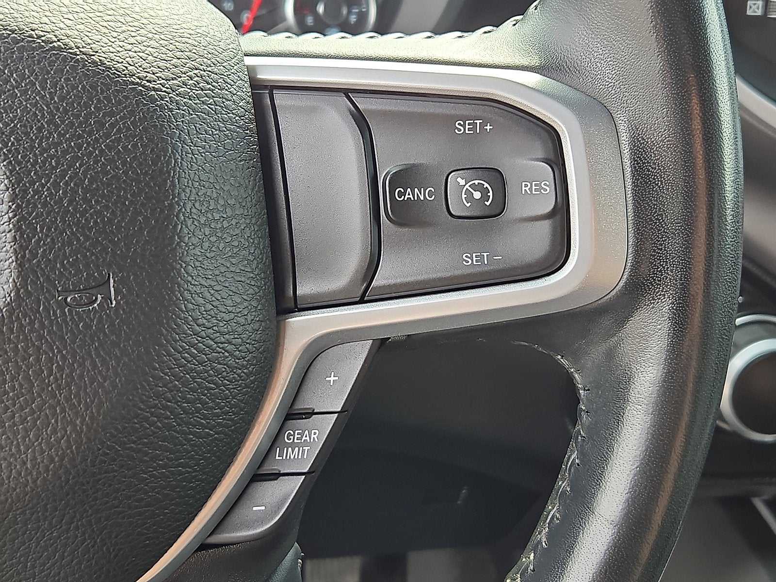 2022 RAM 1500 Big Horn Crew Cab 4x4 6'4' Box