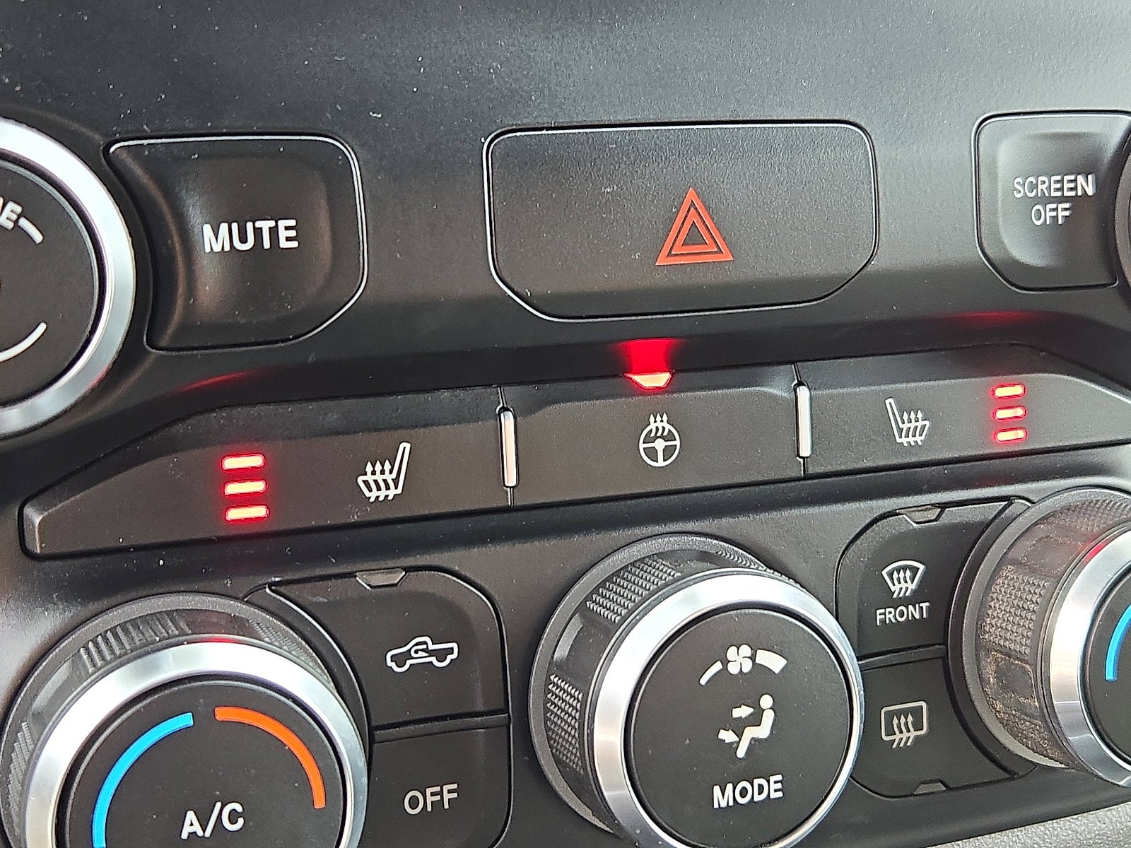 2022 RAM 1500 Big Horn Crew Cab 4x4 6'4' Box