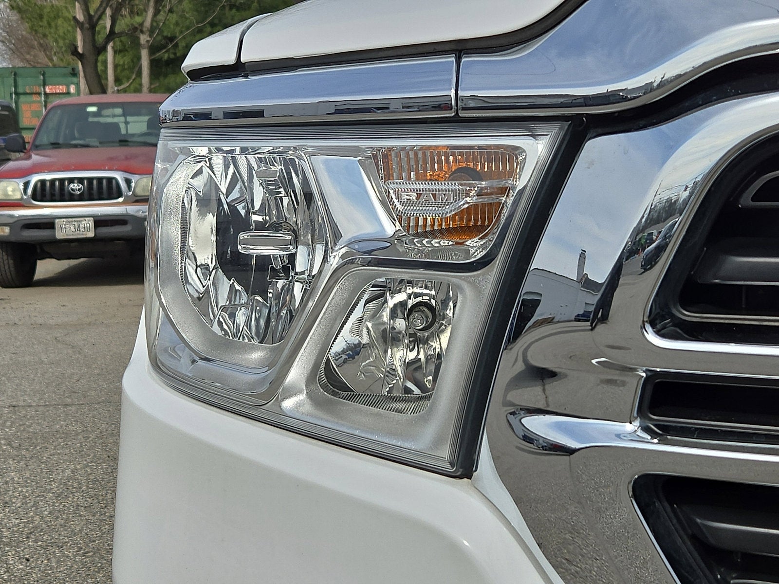 2022 RAM 1500 Big Horn Crew Cab 4x4 6'4' Box