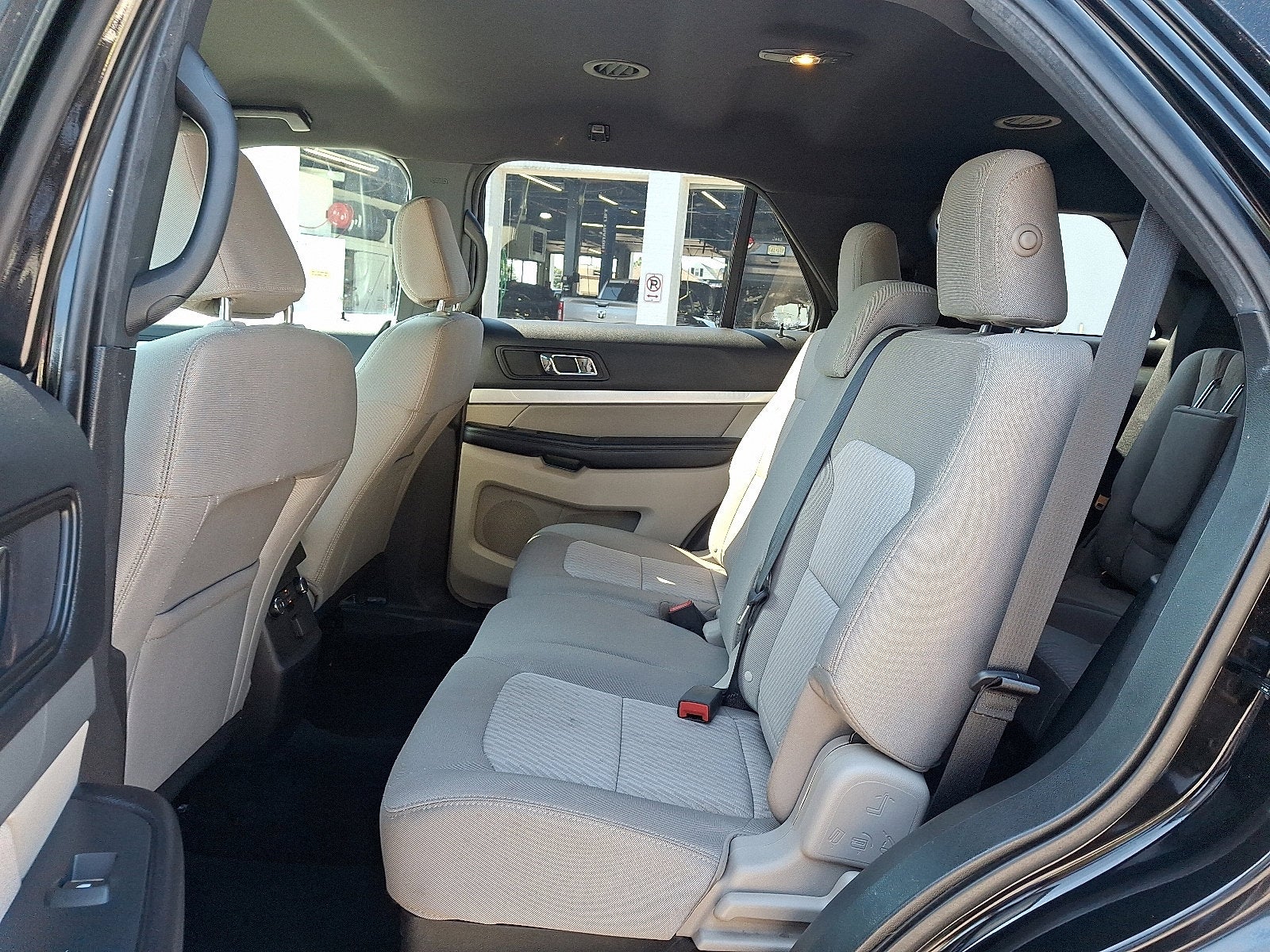 2018 Ford Explorer Base