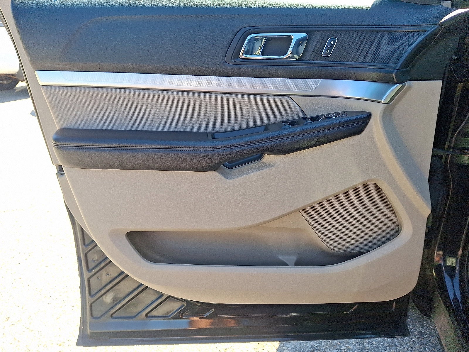 2018 Ford Explorer Base