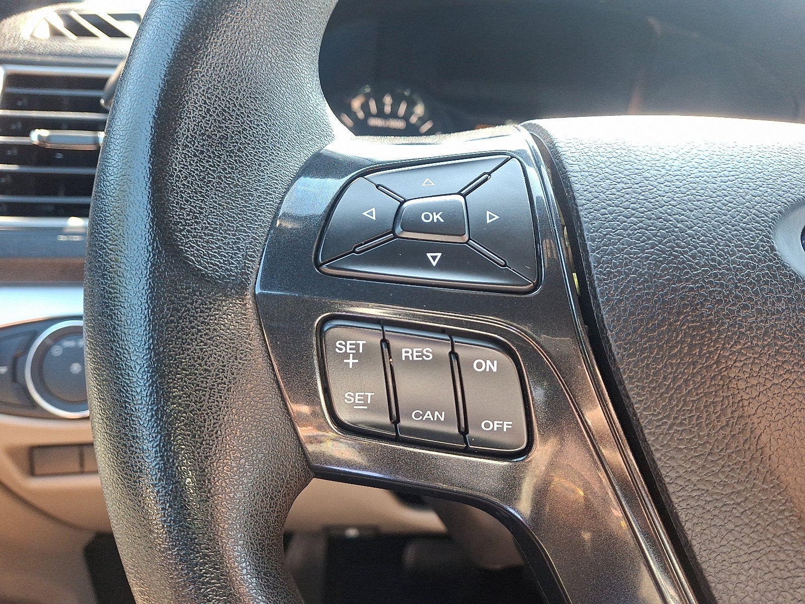 2018 Ford Explorer Base