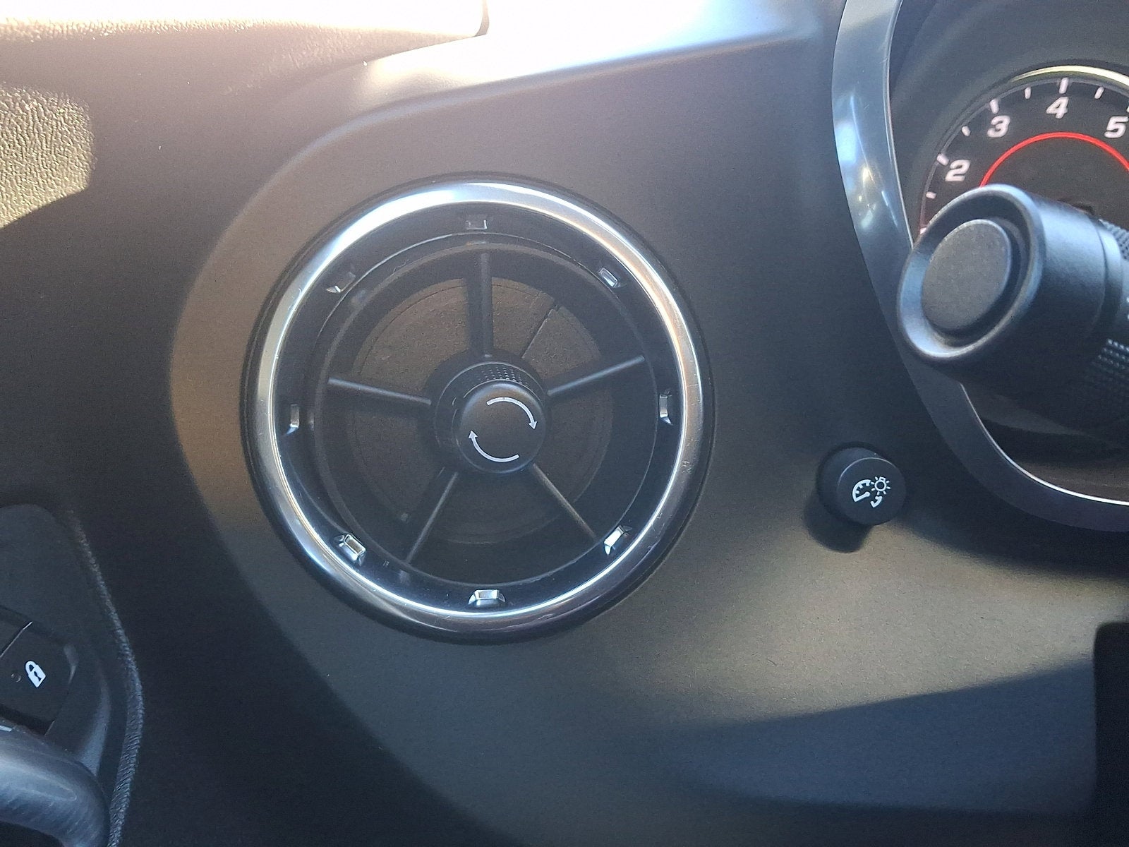 2019 Chevrolet Camaro 1LS