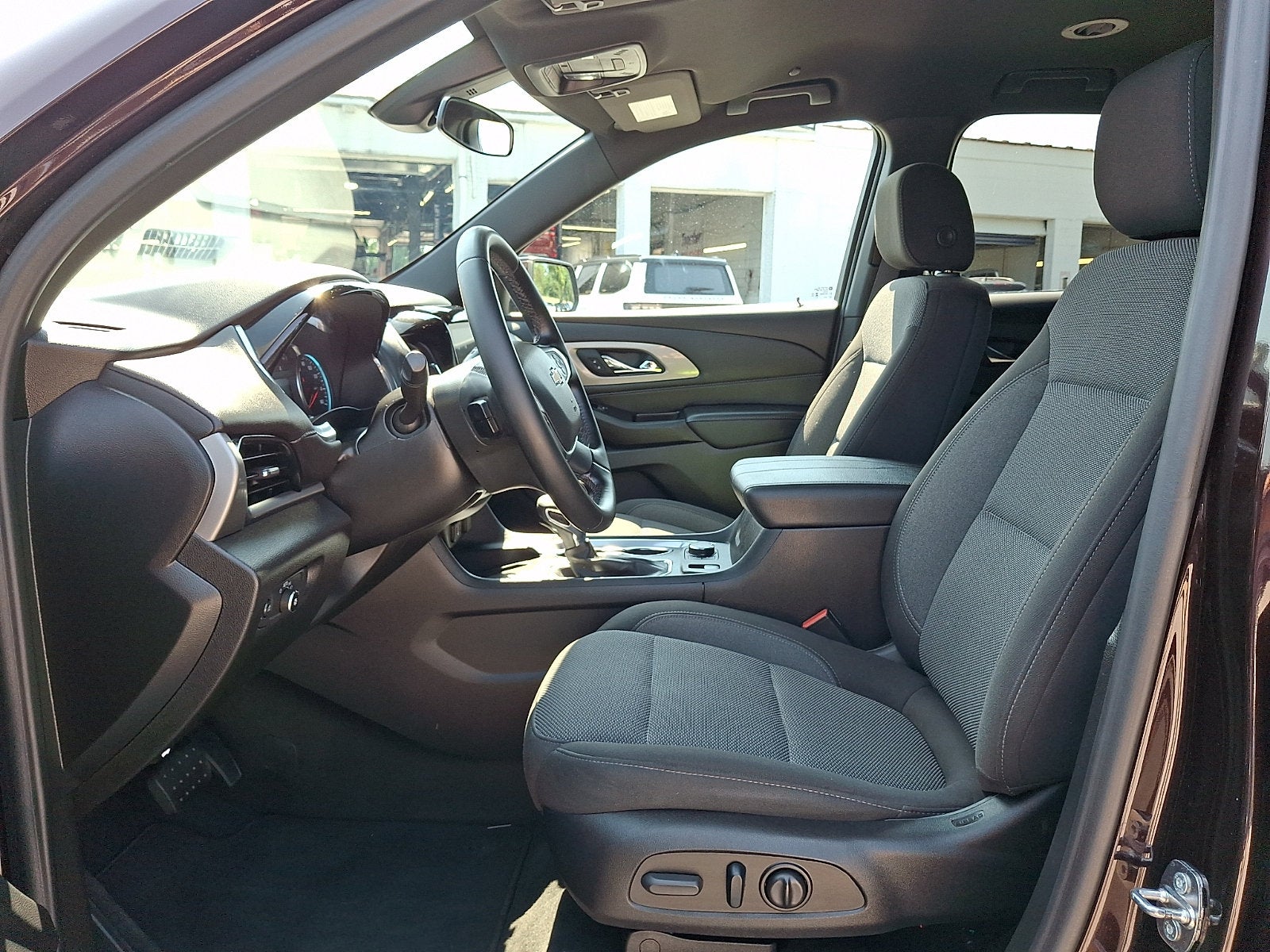2023 Chevrolet Traverse AWD LT Cloth