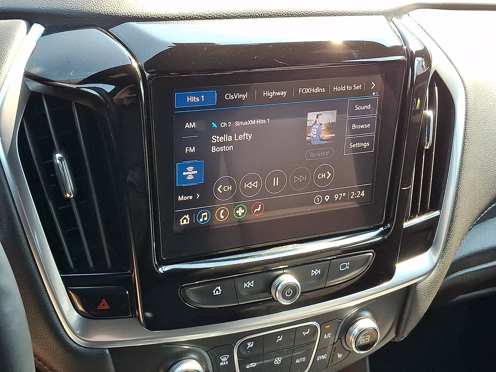 2023 Chevrolet Traverse AWD LT Cloth