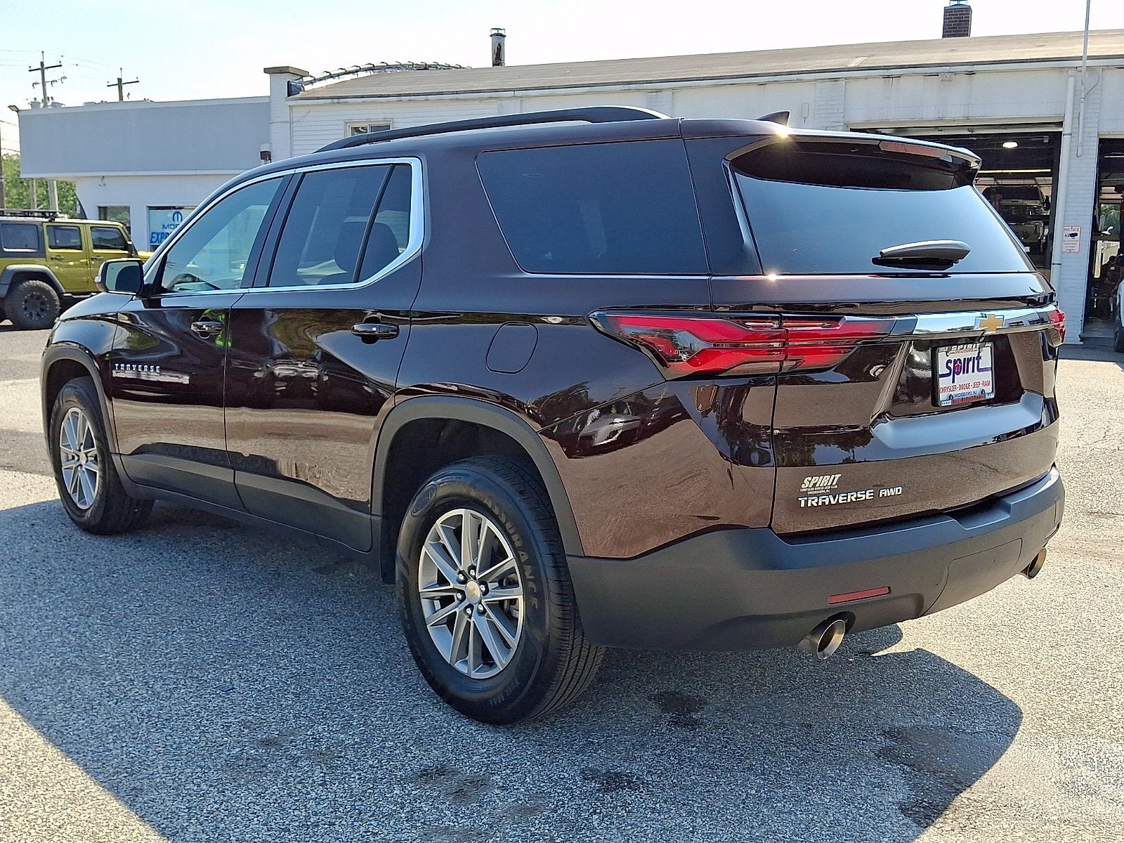 2023 Chevrolet Traverse AWD LT Cloth