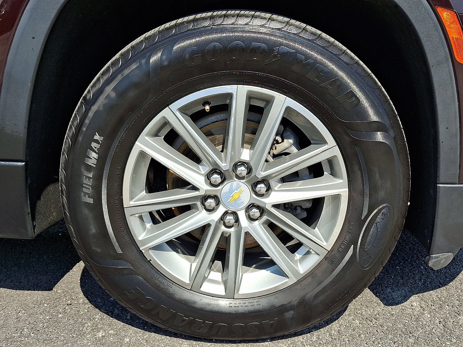 2023 Chevrolet Traverse AWD LT Cloth