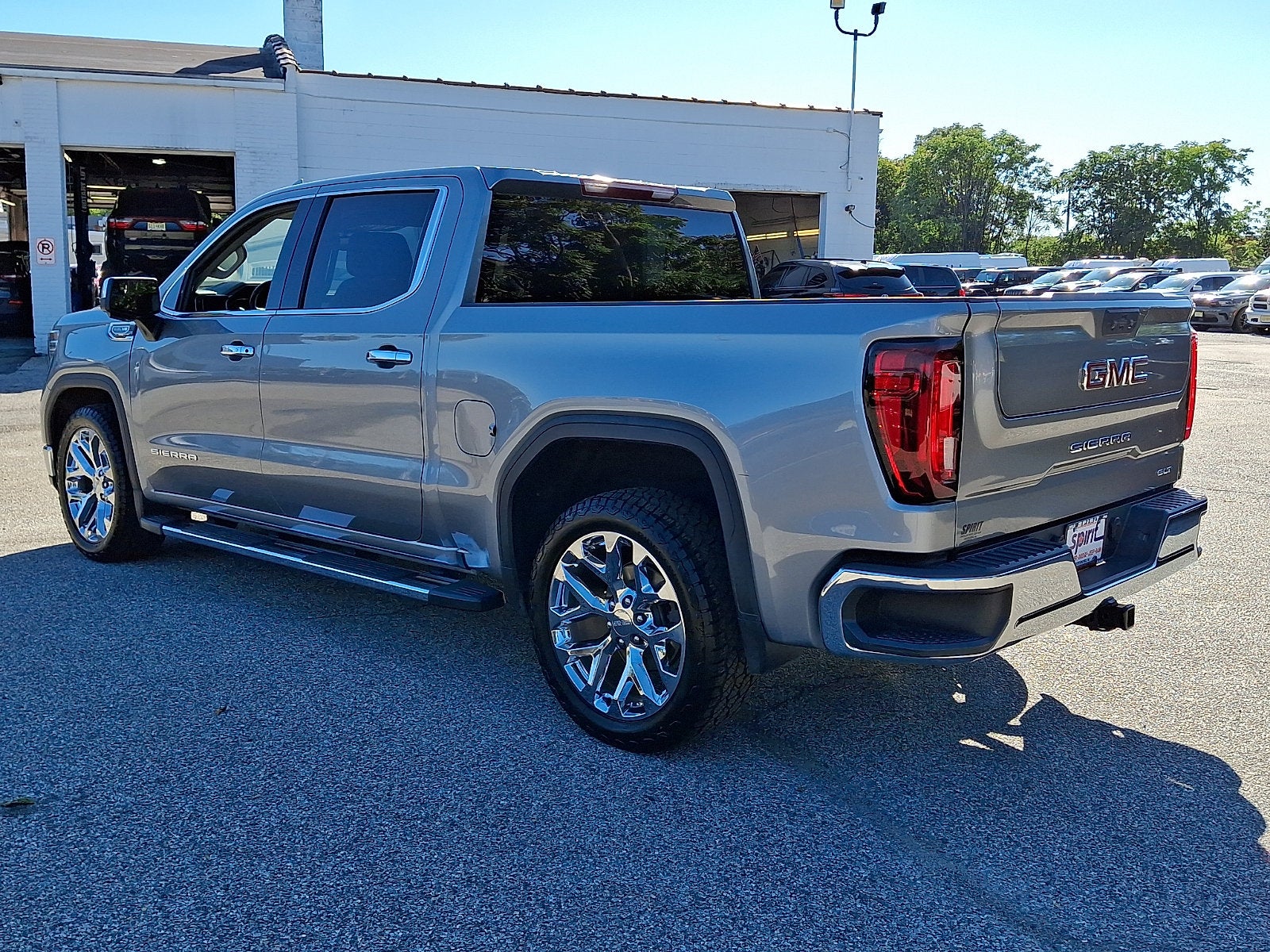 2024 GMC Sierra 1500 2WD Crew Cab Short Box SLT