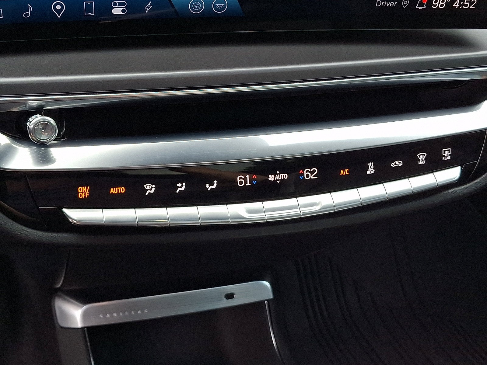 2024 Cadillac LYRIQ Tech w/1SA