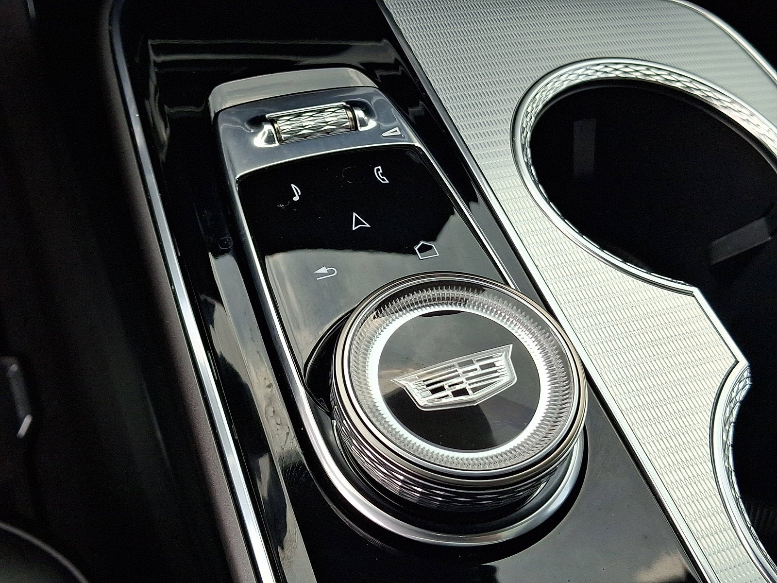 2024 Cadillac LYRIQ Tech w/1SA