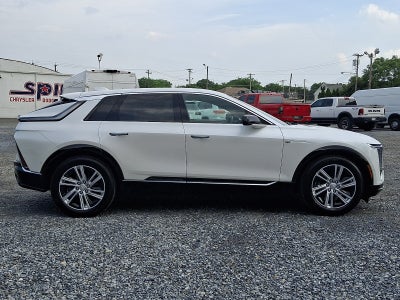 2024 Cadillac LYRIQ Tech w/1SA