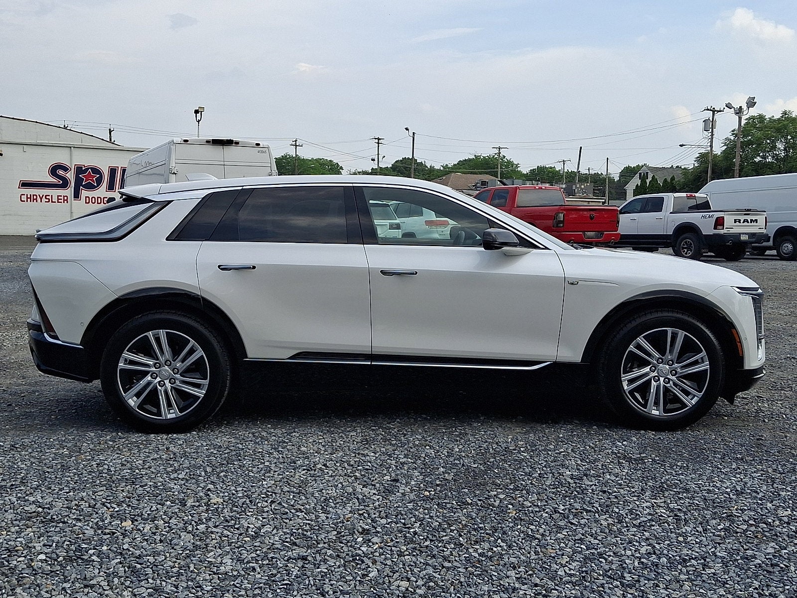 2024 Cadillac LYRIQ Tech w/1SA