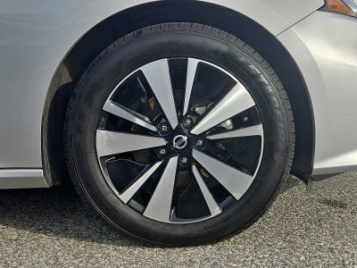 2022 Nissan Altima SV FWD