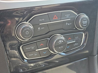 2023 Chrysler 300 Touring L AWD