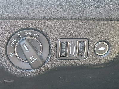 2023 Chrysler 300 Touring L AWD