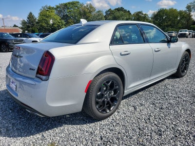 2023 Chrysler 300 Touring L AWD