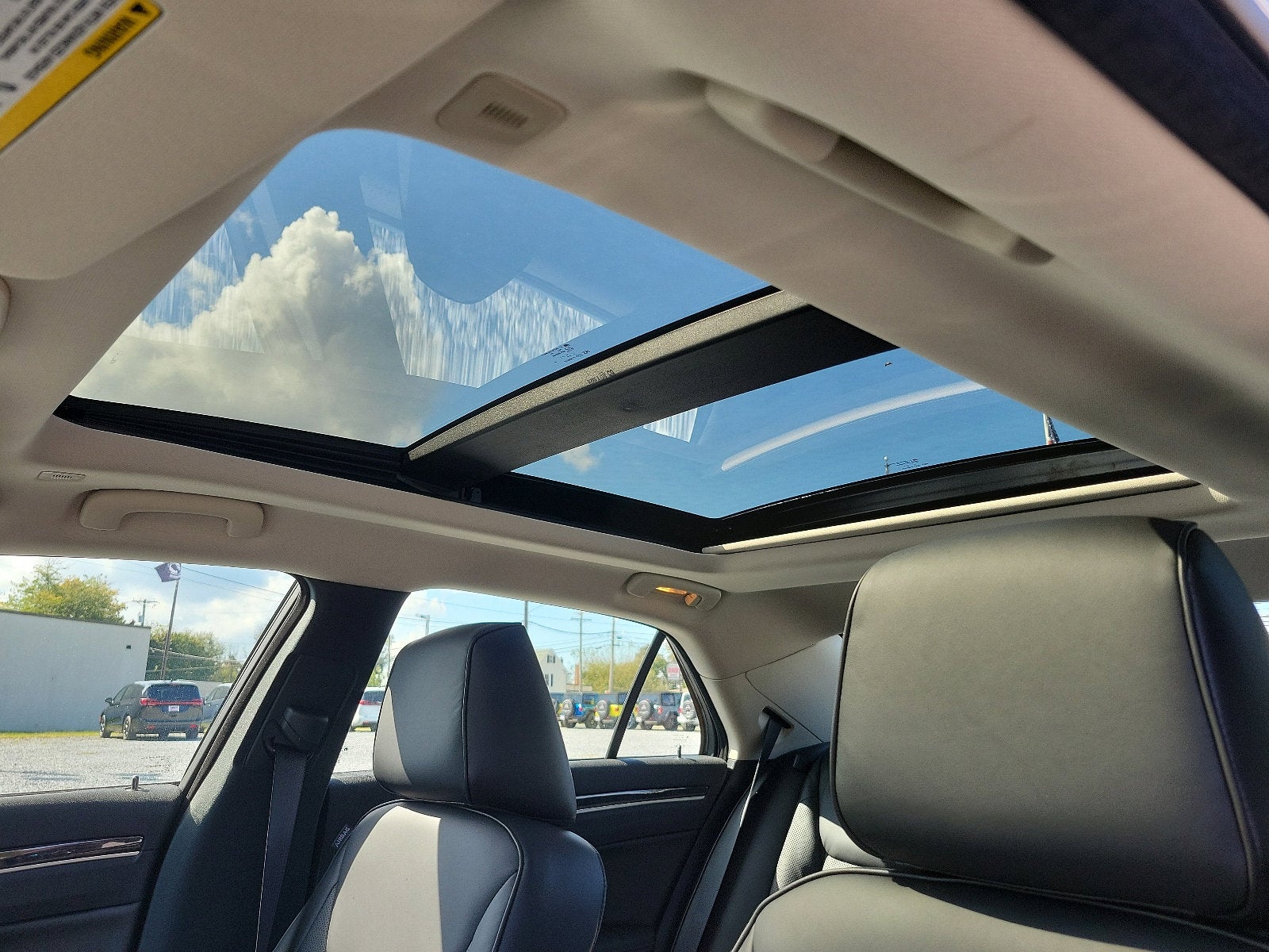 2023 Chrysler 300 Touring L AWD