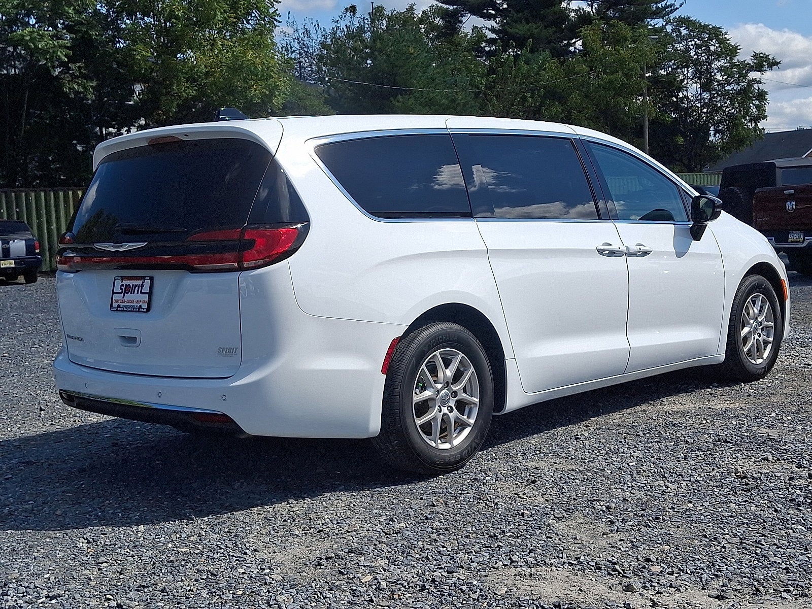 2024 Chrysler Pacifica Touring L