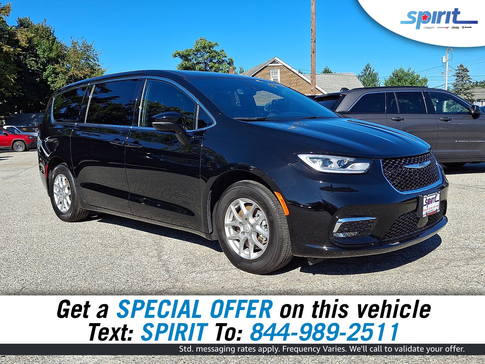 2026 Chrysler Pacifica Select