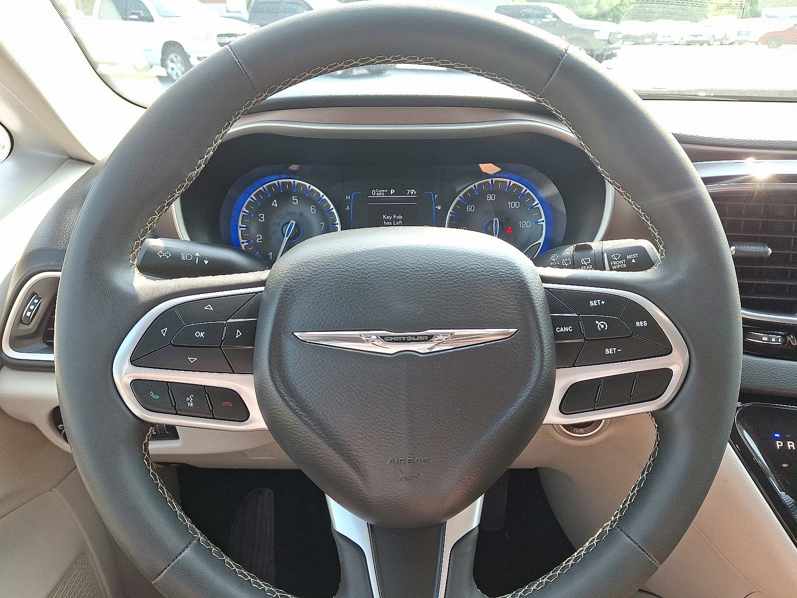 2023 Chrysler Voyager LX