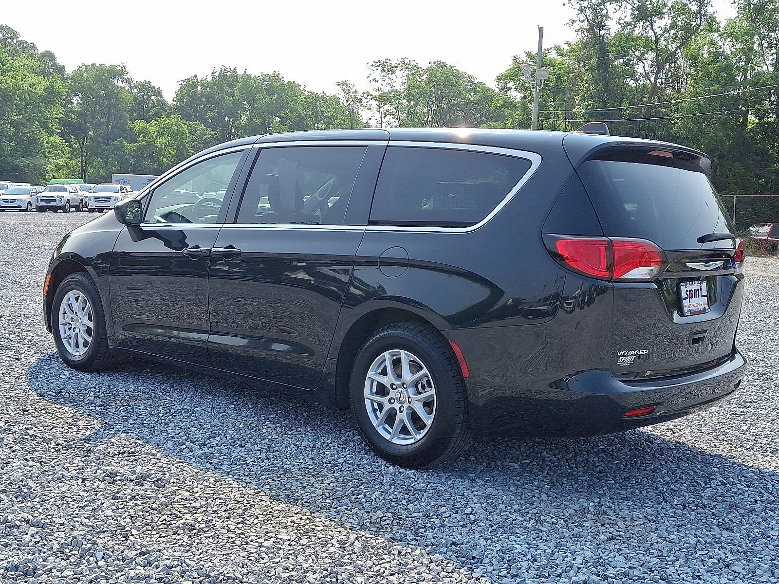 2023 Chrysler Voyager LX