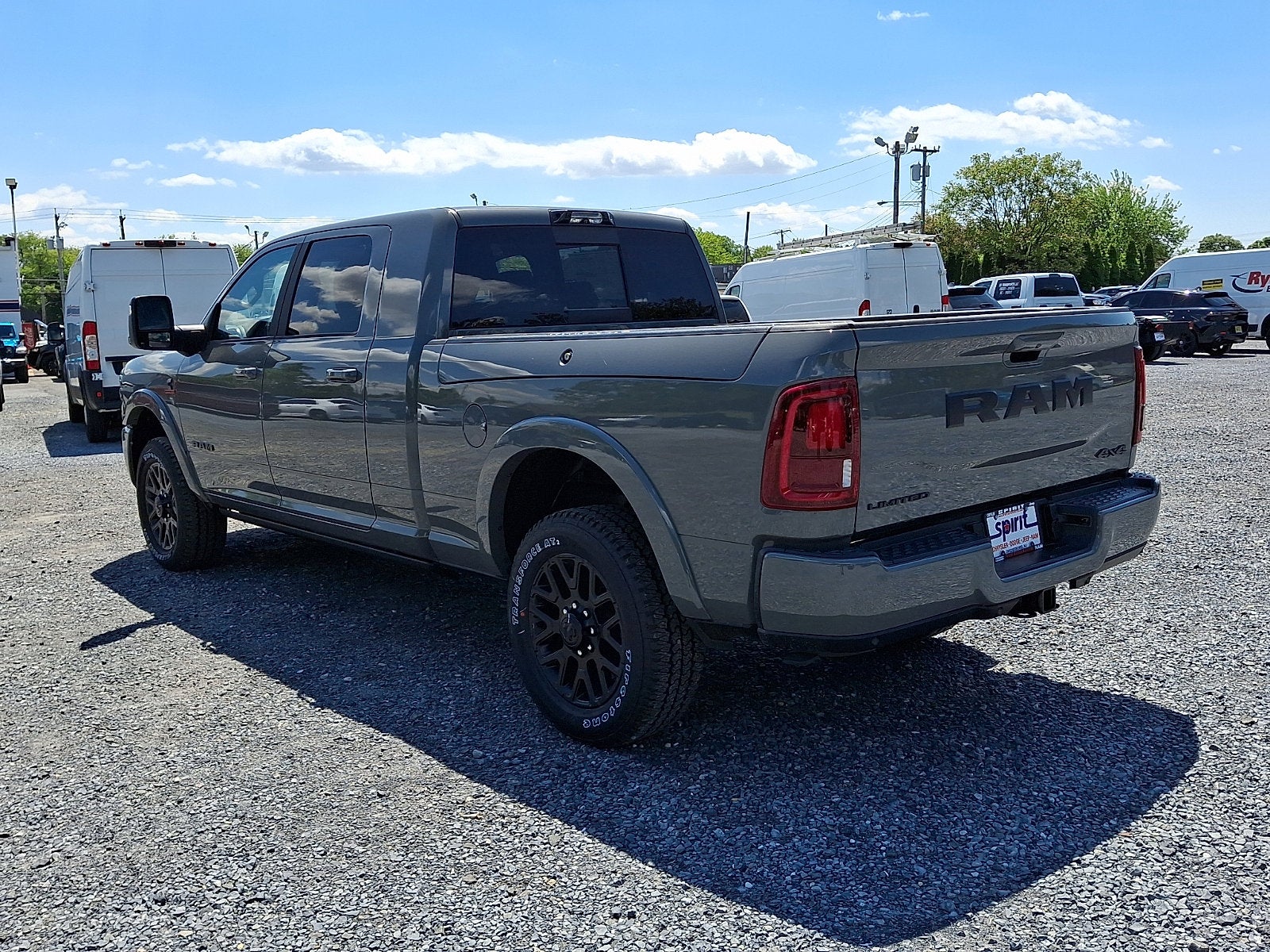 2026 RAM 2500 RAM 2500 LIMITED MEGA CAB 4X4 6'4' BOX