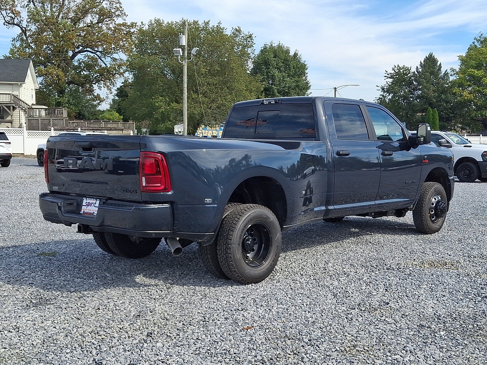 2027 RAM 3500 RAM 3500 BIG HORN CREW CAB 4X4 8' BOX