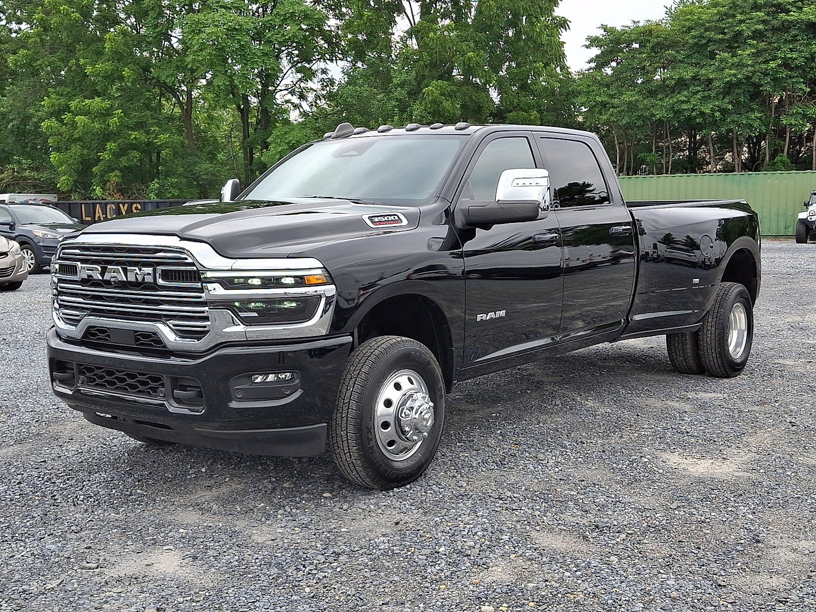 2025 RAM 3500 Laramie Crew Cab 4x4 8' Box