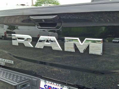 2025 RAM 3500 Laramie Crew Cab 4x4 8' Box