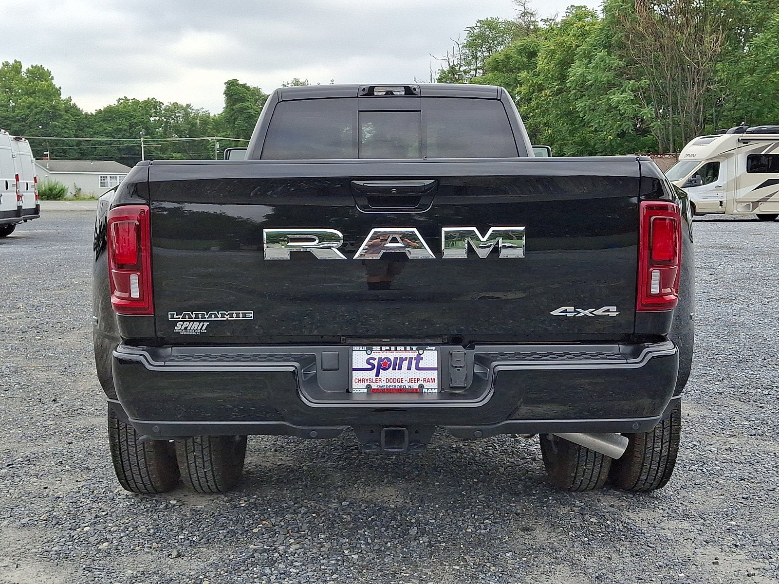 2025 RAM 3500 Laramie Crew Cab 4x4 8' Box