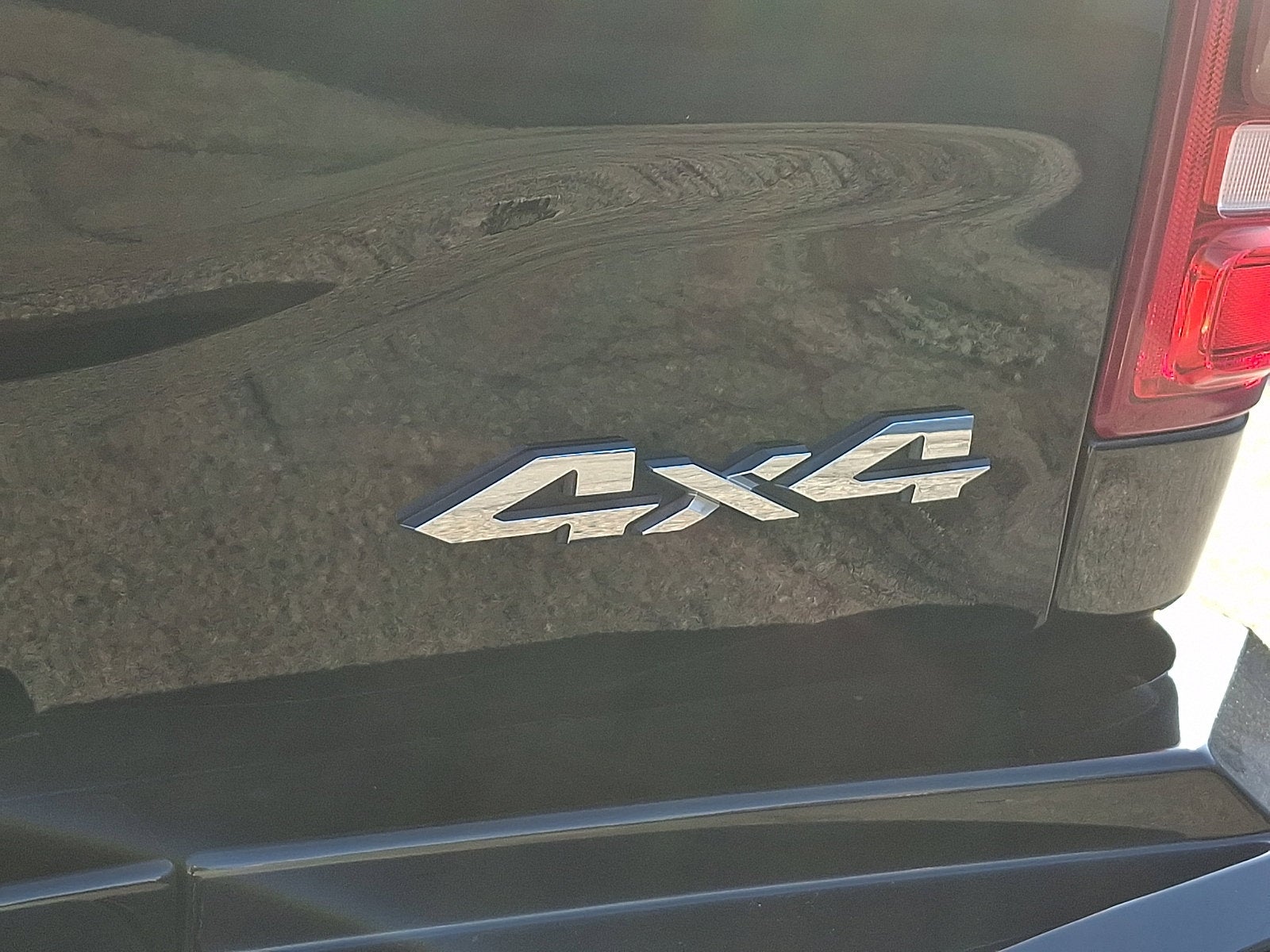 2019 RAM 3500 Limited Crew Cab 4x4 8' Box