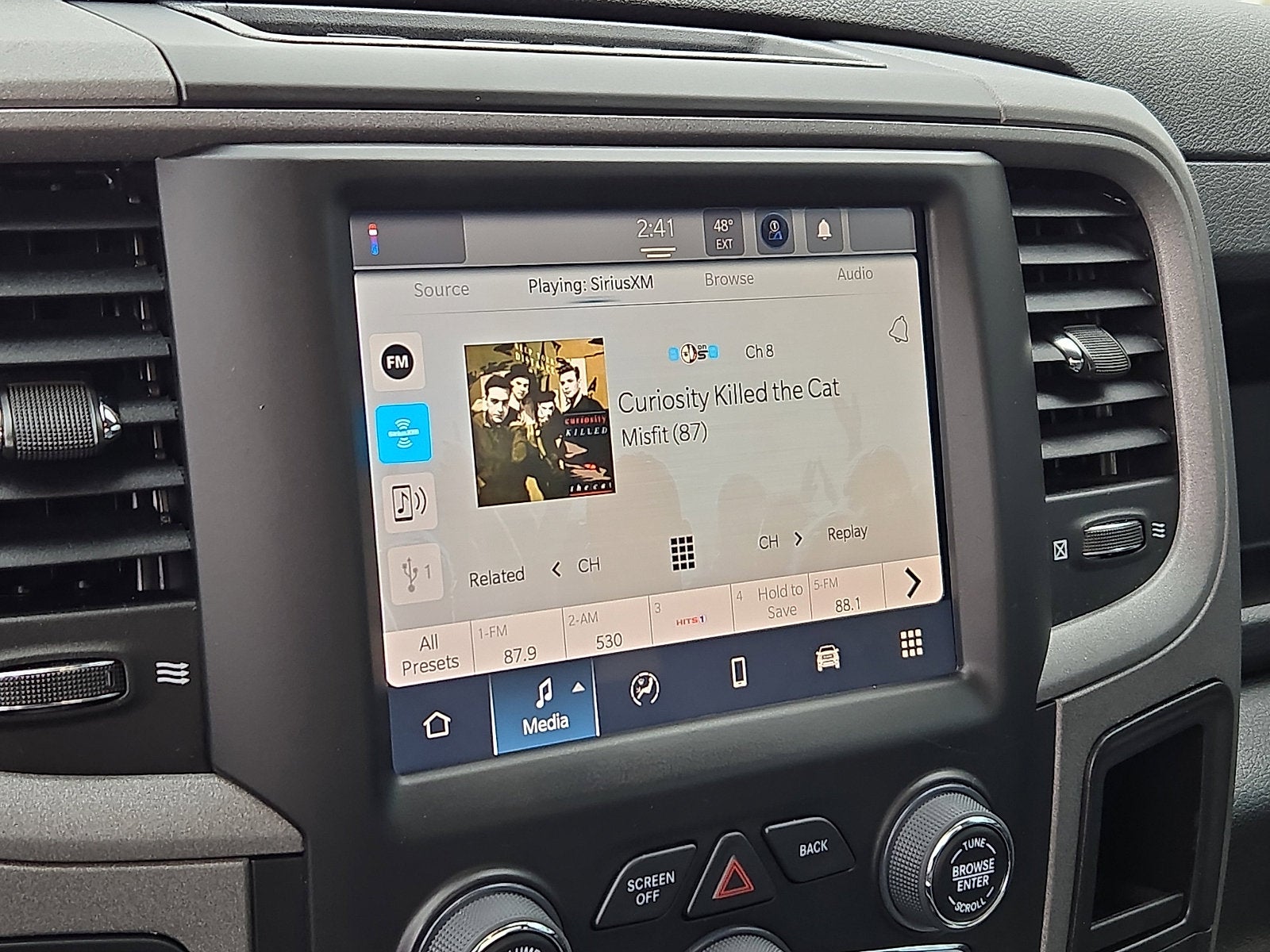 2022 RAM 1500 Classic Express Regular Cab 4x2 6'4' Box