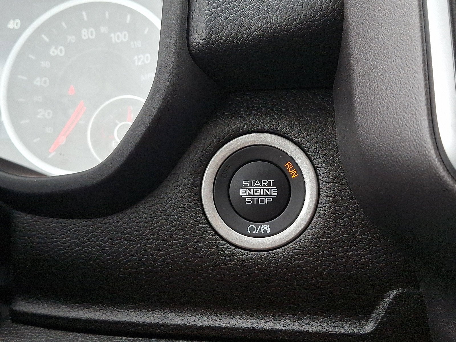 2025 RAM 1500 Tradesman Crew Cab 4x4 5'7' Box