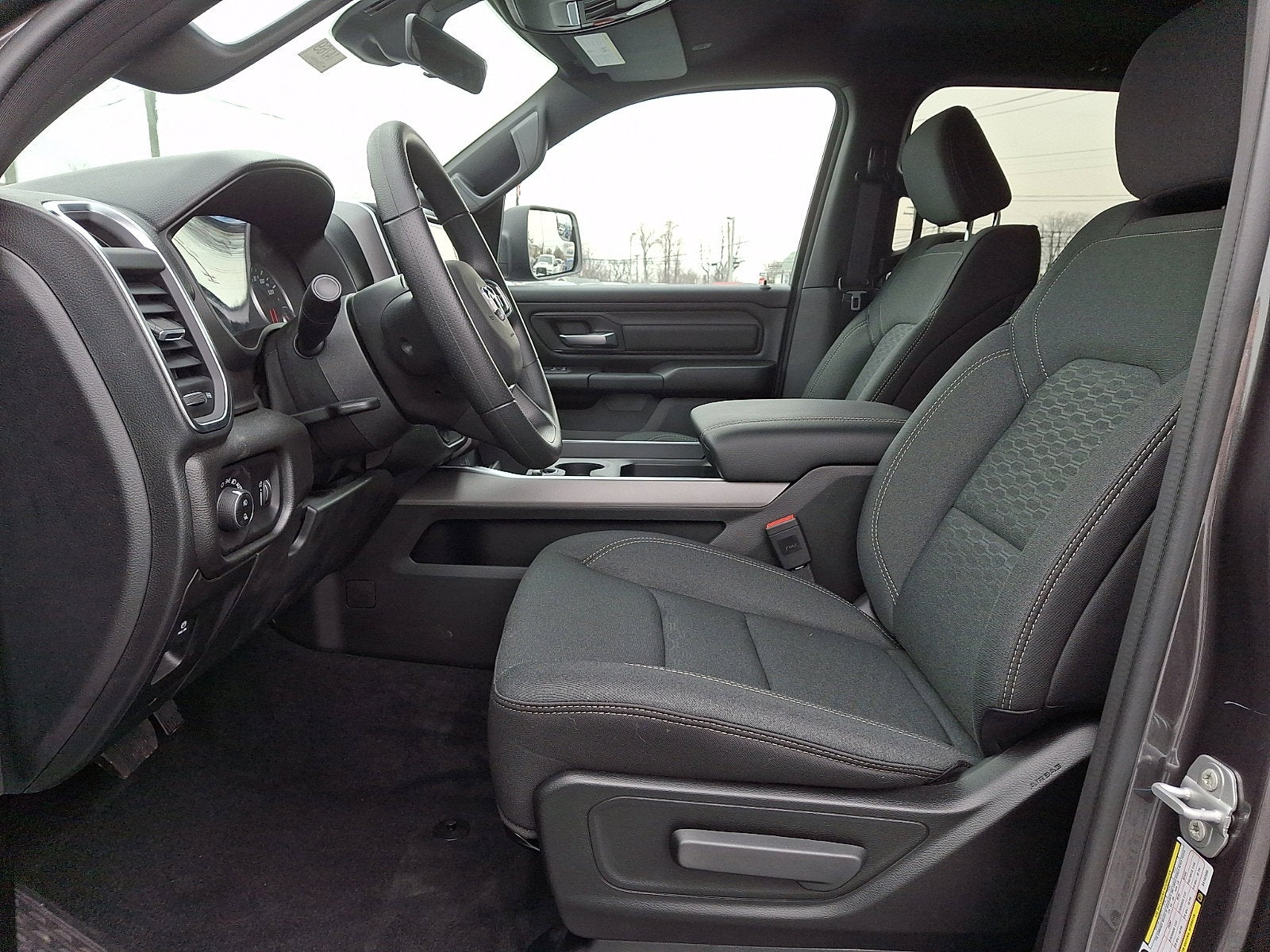 2025 RAM 1500 Tradesman Crew Cab 4x4 5'7' Box