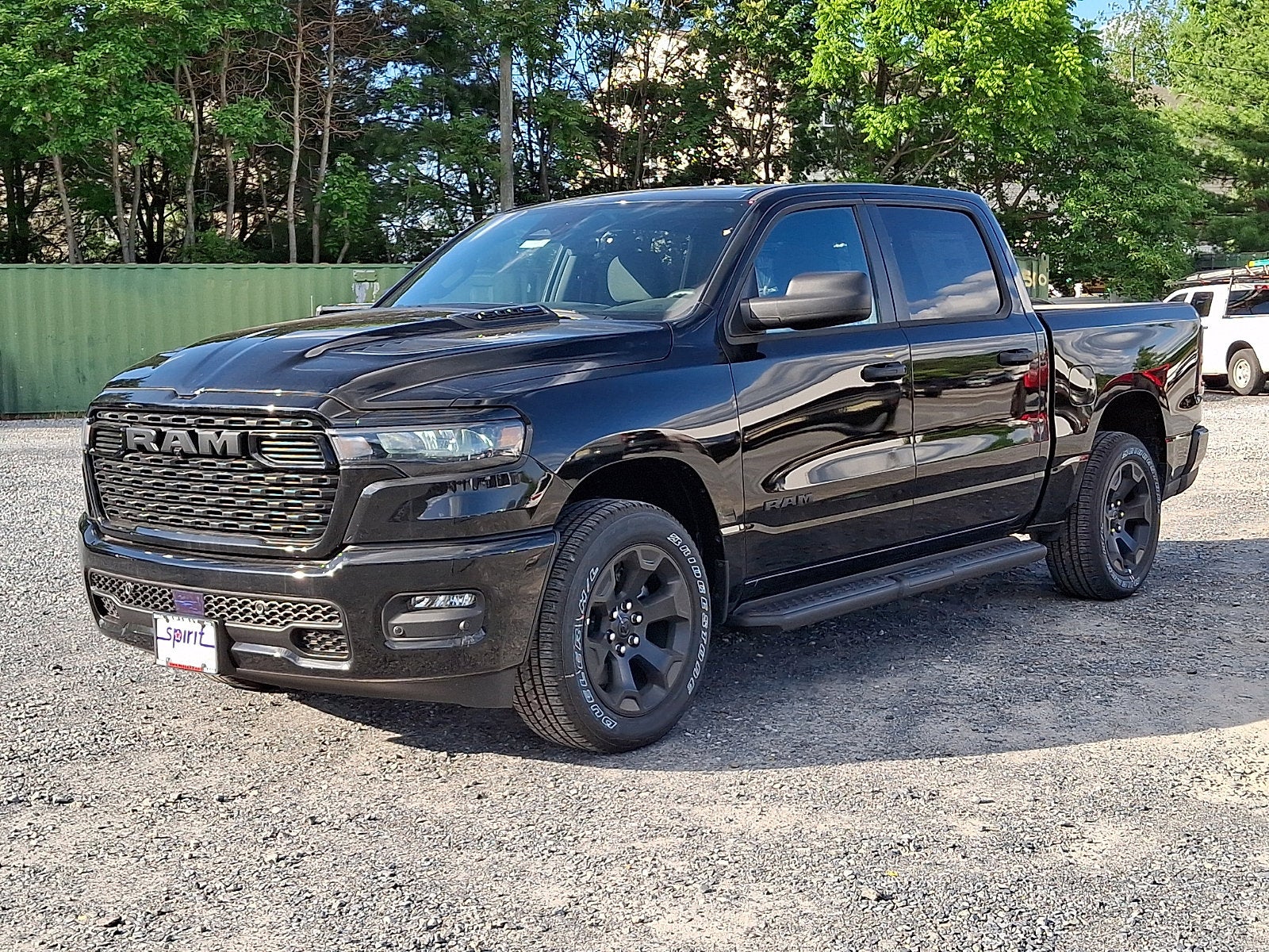 2026 RAM 1500 RAM 1500 EXPRESS CREW CAB 4X4 5'7' BOX
