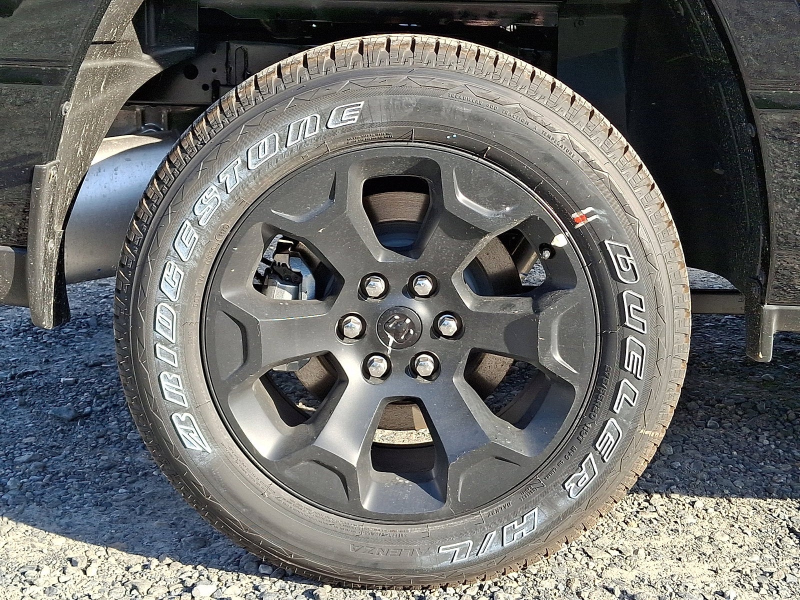 2026 RAM 1500 RAM 1500 EXPRESS CREW CAB 4X4 5'7' BOX