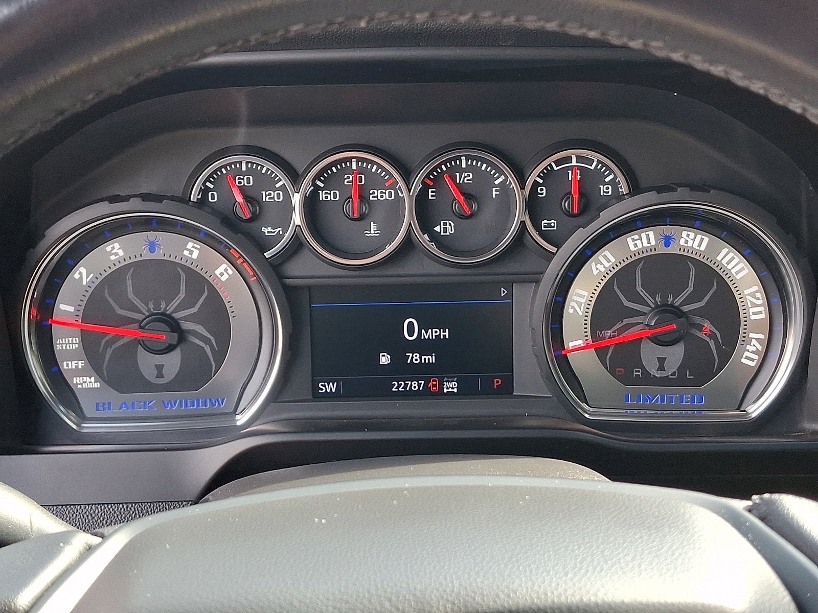 2020 Chevrolet Silverado 1500 4WD Crew Cab Short Bed RST