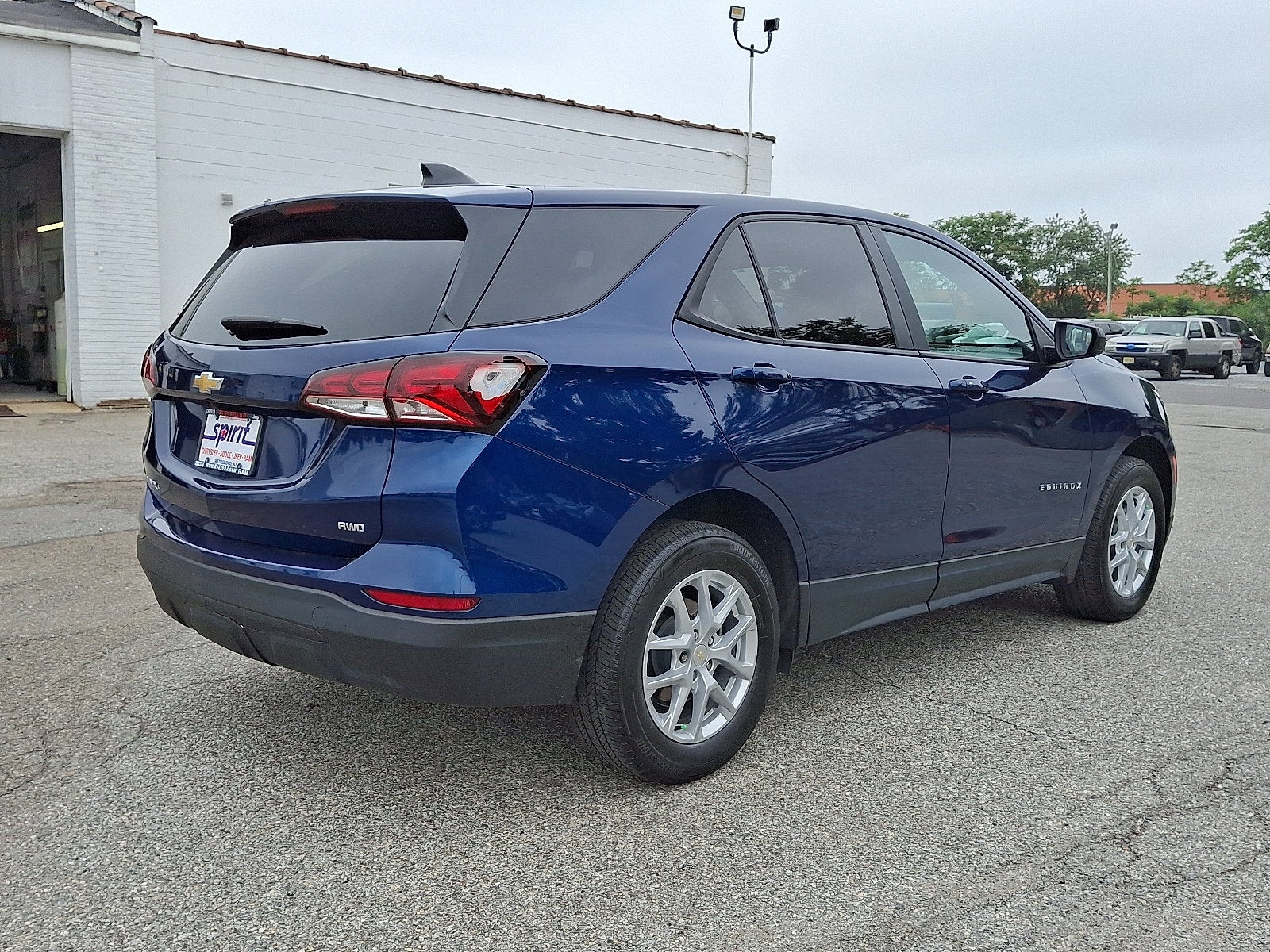 2022 Chevrolet Equinox AWD LS