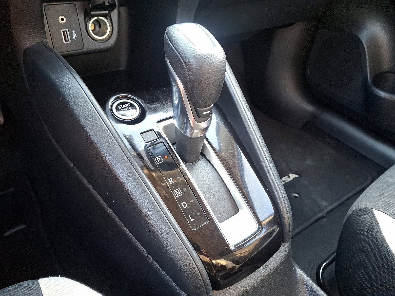 2021 Nissan Versa SV Xtronic CVT