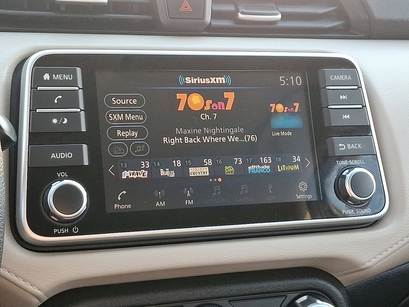 2021 Nissan Versa SV Xtronic CVT