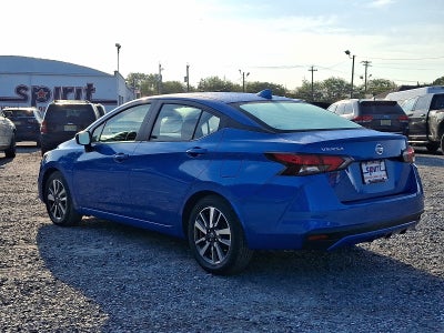 2021 Nissan Versa SV Xtronic CVT
