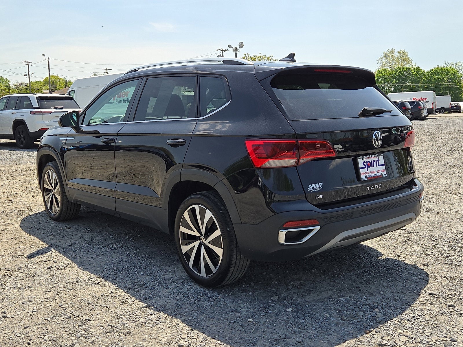 2023 Volkswagen Taos SE